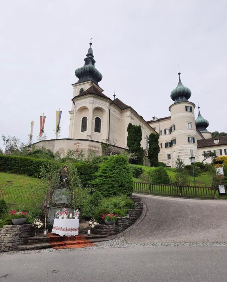 Urlaub In Schlossnaehe Артштеттен Экстерьер фото